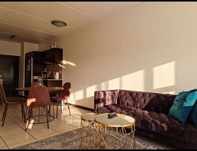 2 BEDROOM TOWNHOUSE FOR SALE IN OAKDENE